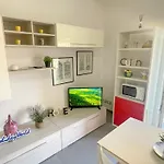 Апартаменты La Casa Della Piazza By World