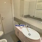 La Casa Della Piazza By World Апартаменты Савона